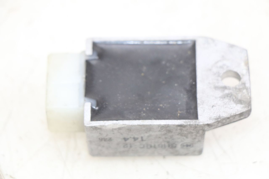 photo de SPANNUNGSREGLER PEUGEOT SV 125 (1991 - 1994) - Alternative Perspektive