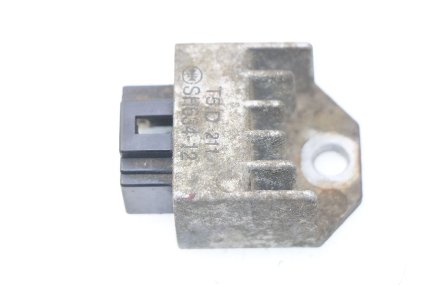 photo de REGLER LICHTMASCHINE PEUGEOT SV 80 (1993 - 1997) - Hauptansicht