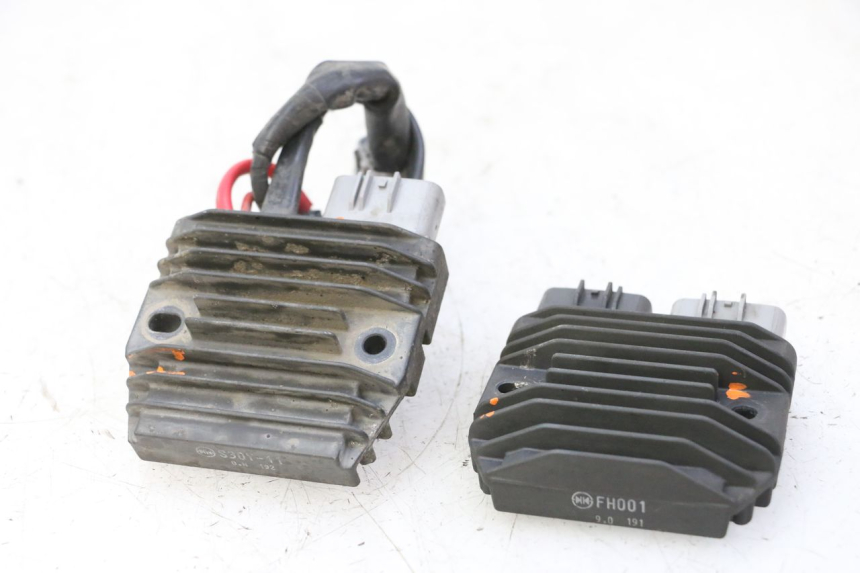 photo de LICHTMASCHINENREGLER YAMAHA TDM ABS 900 (2002 - 2014) - Hauptansicht