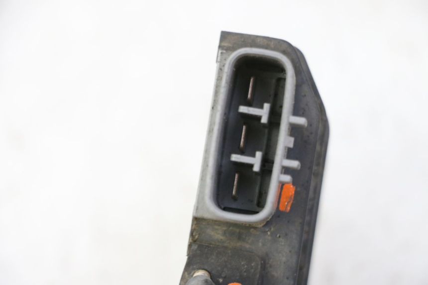 photo de LICHTMASCHINENREGLER YAMAHA TDM ABS 900 (2002 - 2014) - Zoom auf Gebrauchszustand