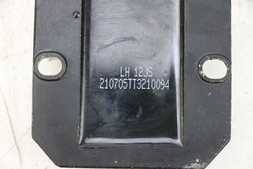 photo de REGLER LICHTMASCHINE NECO TEMPO 4T 50 (2022 - 2026) - Zoom auf Gebrauchszustand