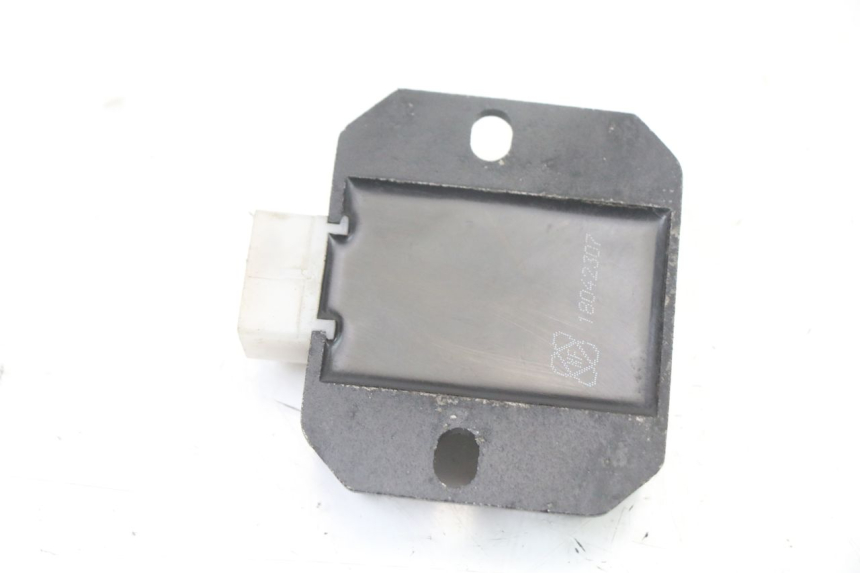 photo de LADEREGLER TNT MOTOR ROMA 10' 4T 50 (2019 - 2022) - Alternative Perspektive