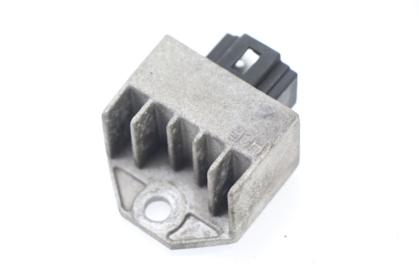 photo de REGLER LICHTMASCHINE SYM TONIK 125 (2010 - 2014) - Hauptansicht