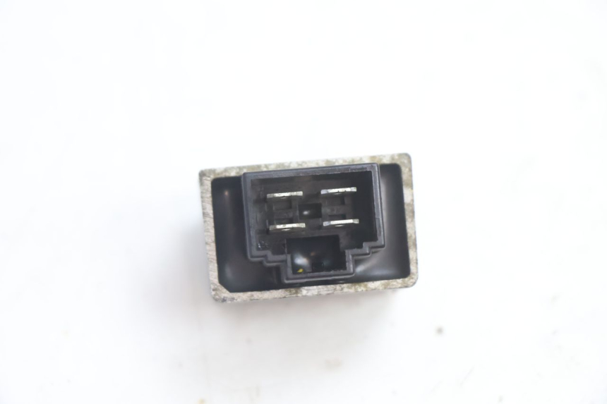 photo de REGLER LICHTMASCHINE PEUGEOT TREKKER TKR 50 (2005 - 2014) - Alternative Perspektive