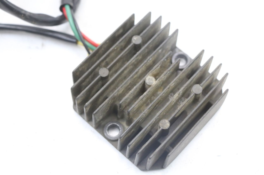 photo de SPANNUNGSREGLER HONDA TRX 300 (1988 - 2000) - Zoom auf Gebrauchszustand