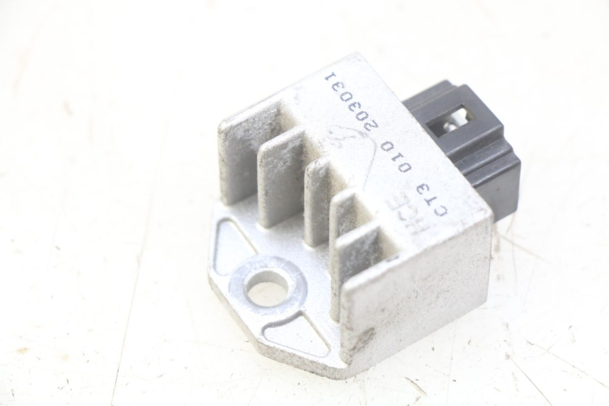 photo de LADEREGLER PEUGEOT TWEET 4T 50 (2010 - 2014) - Alternative Perspektive