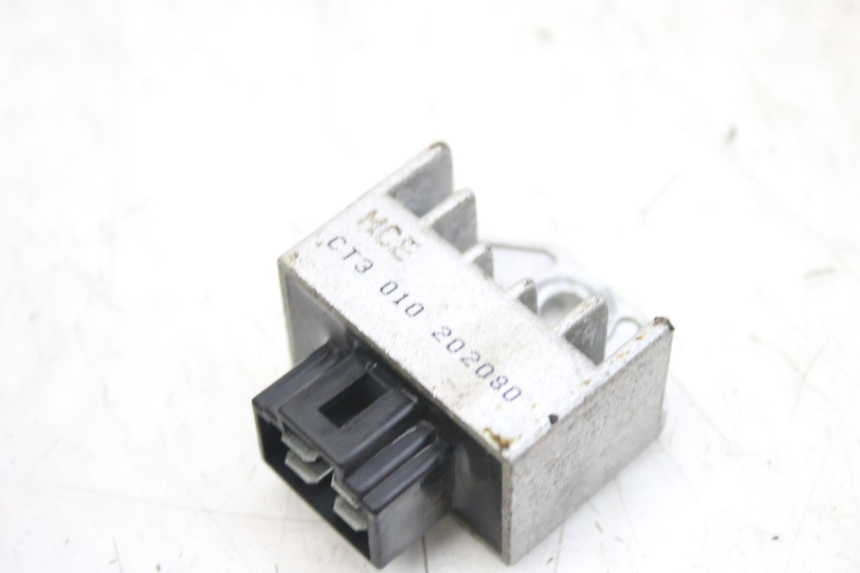 photo de LADEREGLER PEUGEOT TWEET 4T 50 (2010 - 2014) - Alternative Perspektive