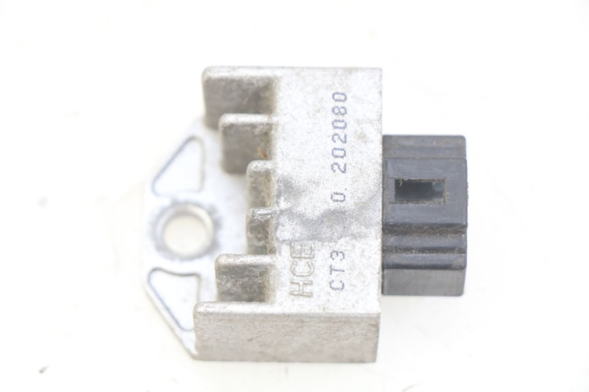 photo de LADEREGLER PEUGEOT TWEET 4T 50 (2010 - 2014) - Hauptansicht