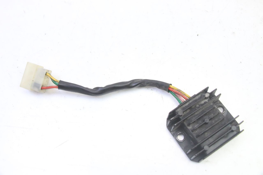 photo de SPANNUNGSREGLER PEUGEOT TWEET 4T 50 (2018 - 2022) - Hauptansicht