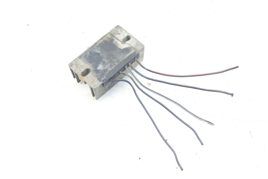 photo de SPANNUNGSREGLER SUZUKI UH BURGMAN 125 (2002 - 2006) - Hauptansicht