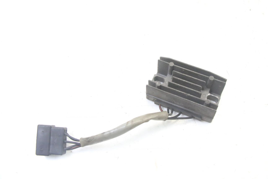 photo de SPANNUNGSREGLER SUZUKI UH BURGMAN 125 (2002 - 2006) - Zoom auf Gebrauchszustand