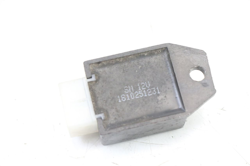 photo de LICHTMASCHINENREGLER UNIVERSAL BIKE ZN50QT-11B 50 (2018 - 2021) - Alternative Perspektive