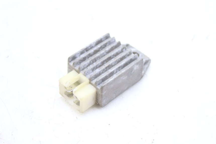 photo de LICHTMASCHINENREGLER PEUGEOT V-CLIC VCLIC 50 (2007 - 2013) - Detailansicht des Bauteils