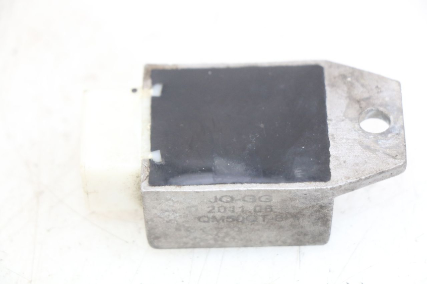 photo de LICHTMASCHINENREGLER PEUGEOT V-CLIC VCLIC 50 (2007 - 2013) - Zoom auf Gebrauchszustand