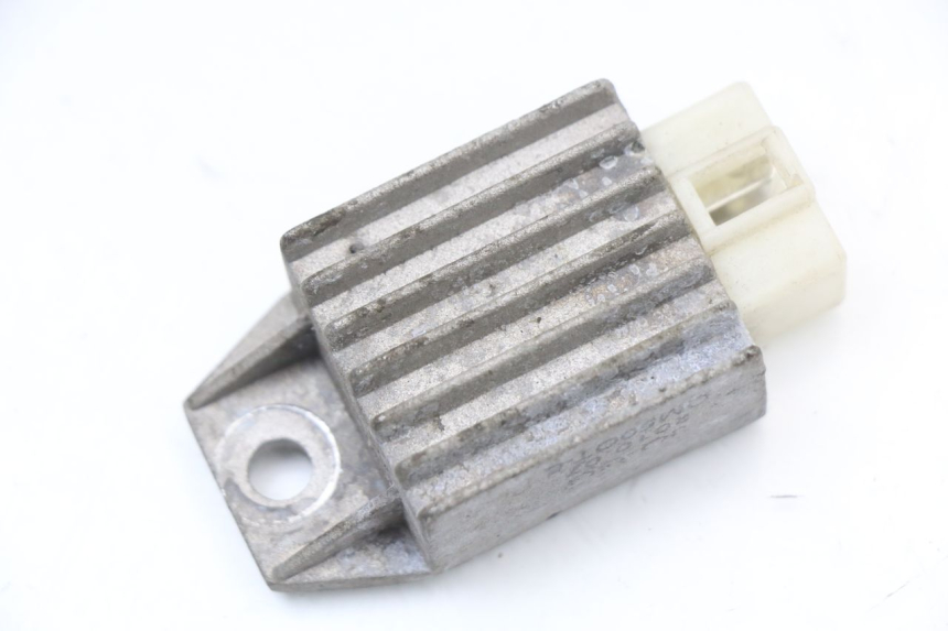 photo de LICHTMASCHINENREGLER PEUGEOT V-CLIC VCLIC 50 (2007 - 2013) - Zoom auf Gebrauchszustand