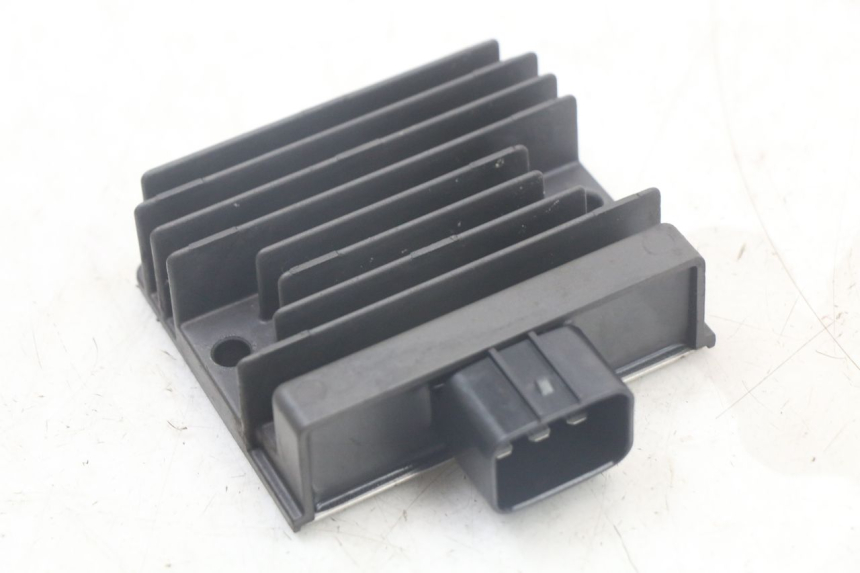 photo de LICHTMASCHINENREGLER KAWASAKI VERSYS ABS 650 (2015 - 2018) - Detailansicht des Bauteils