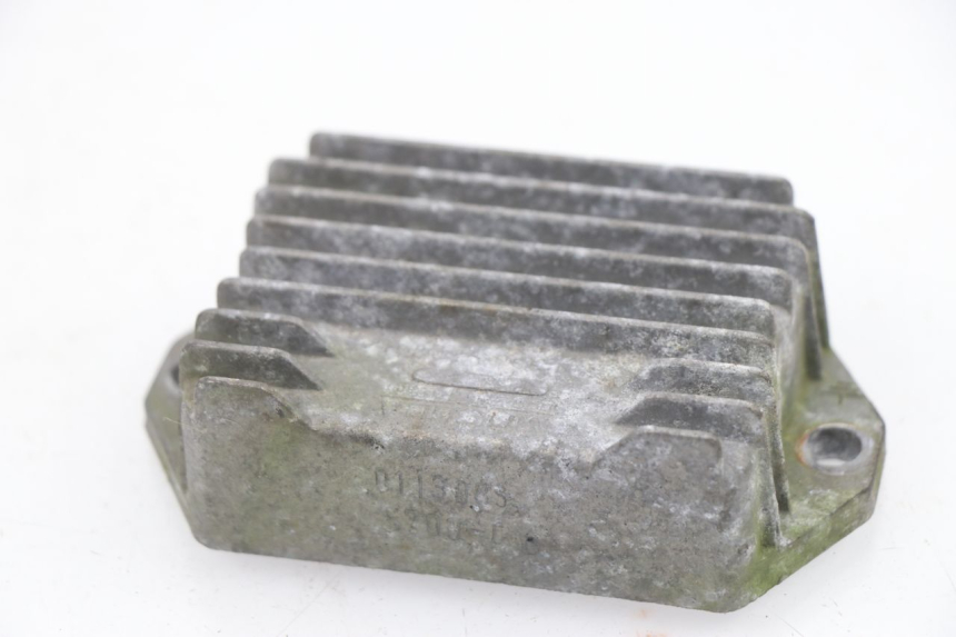 photo de LICHTMASCHINENREGLER PIAGGIO VESPA LX 2T 50 (2005 - 2013) - Detailansicht des Bauteils