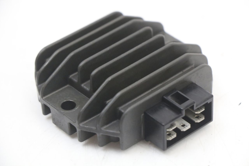 photo de LADEREGLER PIAGGIO VESPA LX 125 (2005 - 2010) - Hauptansicht