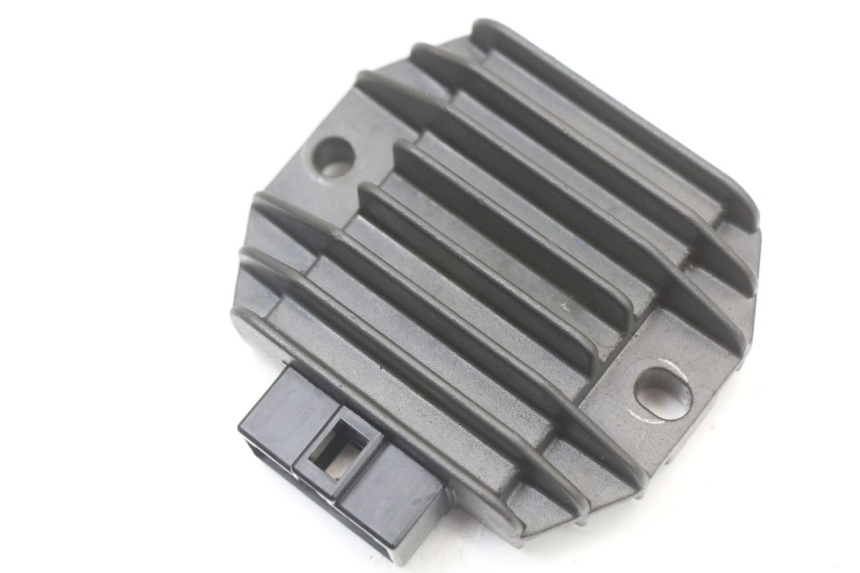 photo de LADEREGLER PIAGGIO VESPA LX 125 (2005 - 2010) - Zoom auf Gebrauchszustand