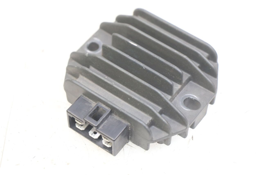 photo de LADEREGLER PIAGGIO VESPA LXV 125 (2006 - 2009) - Hauptansicht