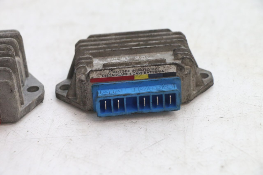 photo de REGLER LICHTMASCHINE PIAGGIO VESPA PK FL 2T 50 (1990 - 1996) - Zoom auf Gebrauchszustand