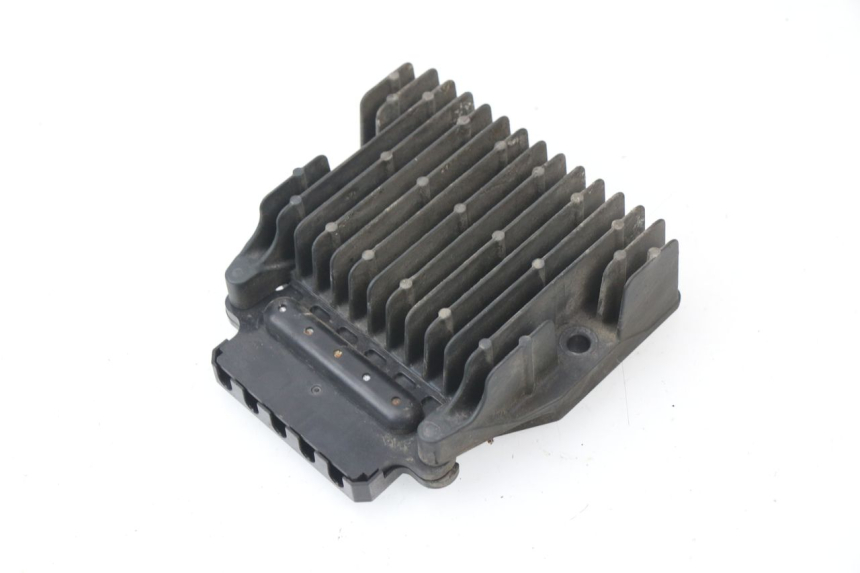 photo de REGLER LICHTMASCHINE HONDA VFR F 1200 (2010 - 2015) - Hauptansicht