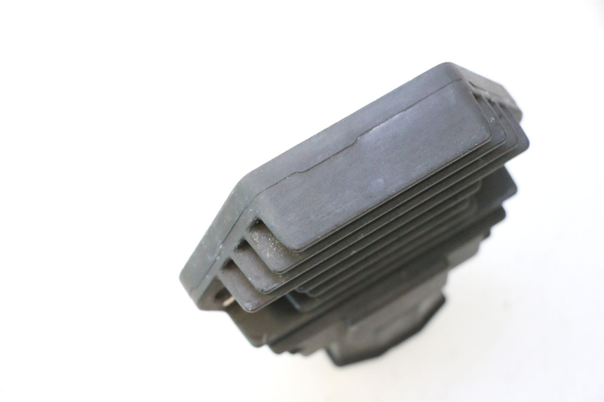 photo de LICHTMASCHINENREGLER HONDA VFR FI RC46 800 (1998 - 2001) - Oberflächenzustand und Material