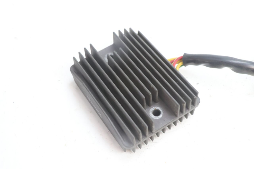 photo de LICHTMASCHINENREGLER HONDA VFR FI RC46 800 (1998 - 2001) - Detailansicht des Bauteils