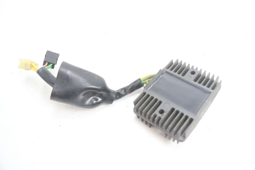 photo de LICHTMASCHINENREGLER HONDA VFR FI RC46 800 (1998 - 2001) - Technische Nahaufnahme