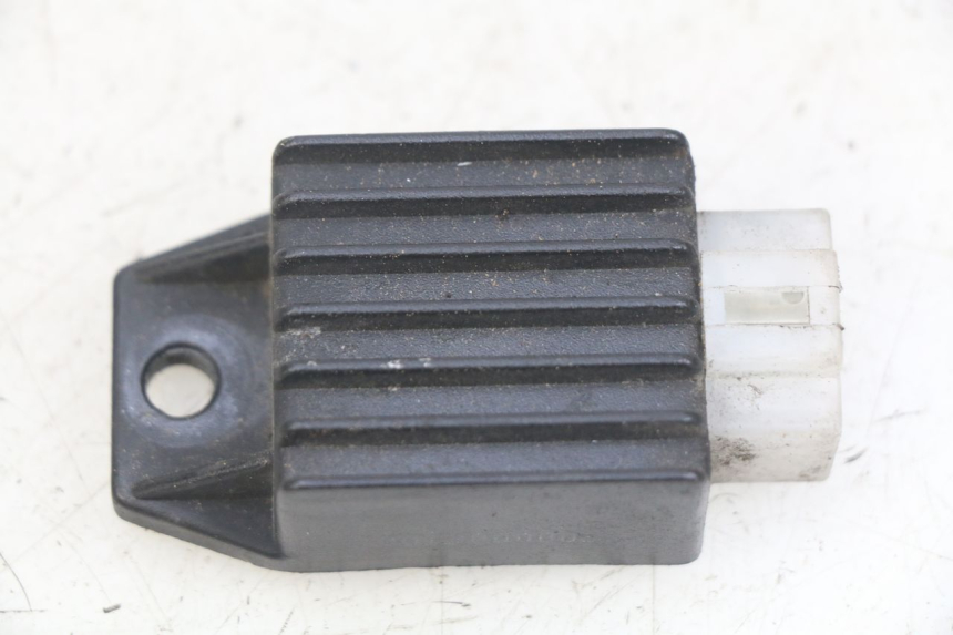 photo de LICHTMASCHINENREGLER PEUGEOT VIVACITY NEW 2T 50 (2008 - 2017) - Hauptansicht