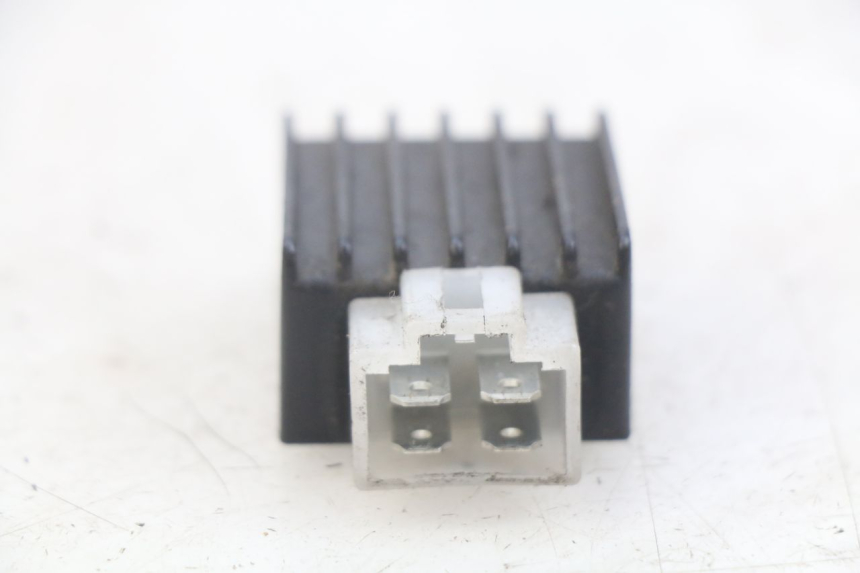 photo de LICHTMASCHINENREGLER PEUGEOT VIVACITY NEW 2T 50 (2008 - 2017) - Detailansicht des Bauteils