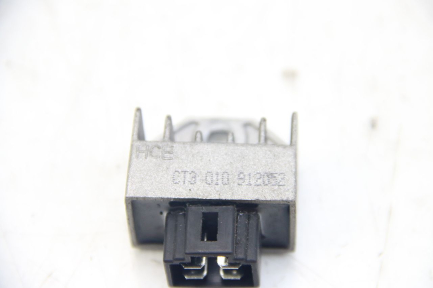 photo de LICHTMASCHINENREGLER PEUGEOT VIVACITY NEW 4T 50 (2008 - 2017) - Alternative Perspektive