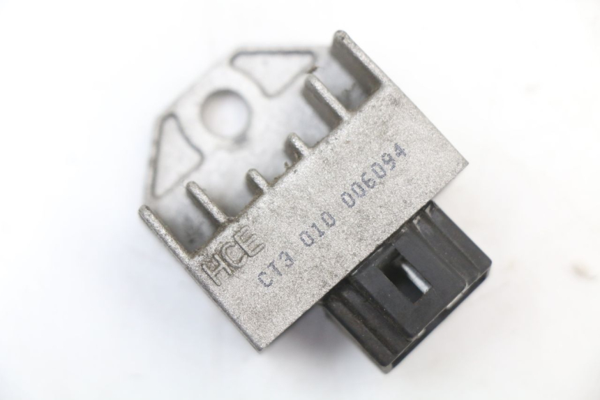 photo de LICHTMASCHINENREGLER PEUGEOT VIVACITY NEW 4T 50 (2008 - 2017) - Hauptansicht