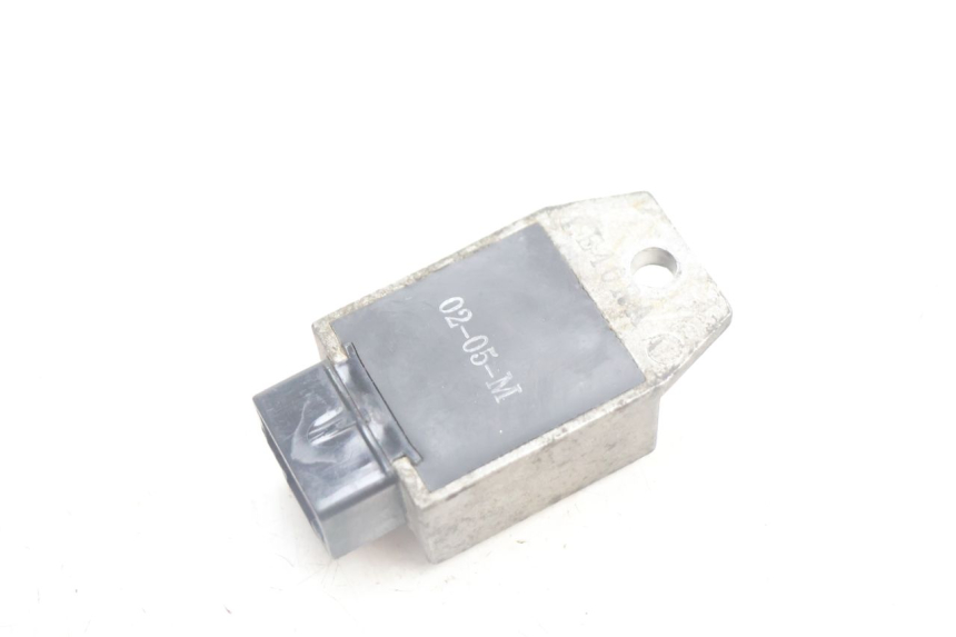 photo de REGLER LICHTMASCHINE PEUGEOT VIVACITY 100 (1999 - 2008) - Technische Nahaufnahme