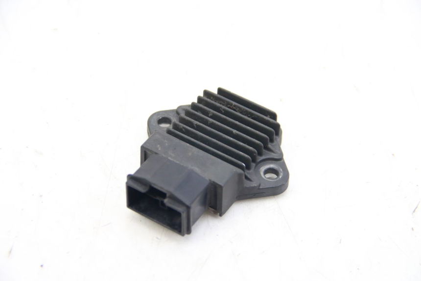 photo de SPANNUNGSREGLER HONDA VT C SHADOW 125 (1999 - 2007) - Detailansicht des Bauteils