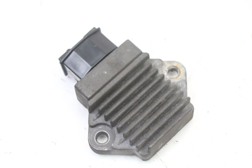 photo de REGLER LICHTMASCHINE HONDA VT C2 SHADOW 750 (1997 - 2001) - Detailansicht des Bauteils