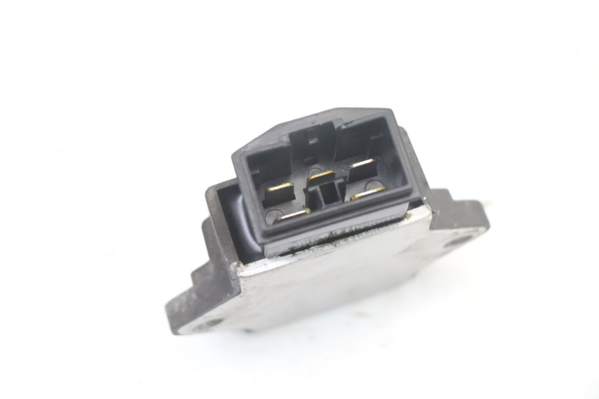photo de REGLER LICHTMASCHINE HONDA VT C2 SHADOW 750 (1997 - 2001) - Zoom auf Gebrauchszustand