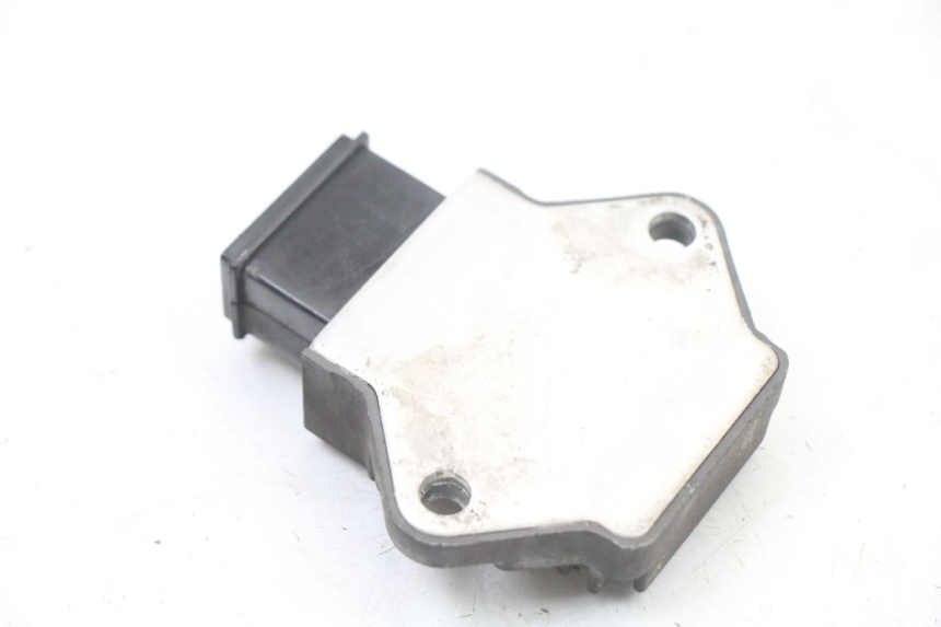 photo de REGLER LICHTMASCHINE HONDA VT C2 SHADOW 750 (1997 - 2001) - Alternative Perspektive