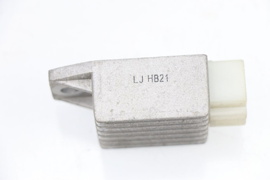 photo de REGLER LICHTMASCHINE BHM WACO 4T 50 (2008 - 2015) - Alternative Perspektive