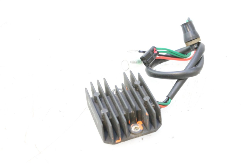 photo de REGLER LICHTMASCHINE YAMAHA WAVE RUNNER GP R 1200 (2000 - 2003) - Gesamtansicht des Produkts