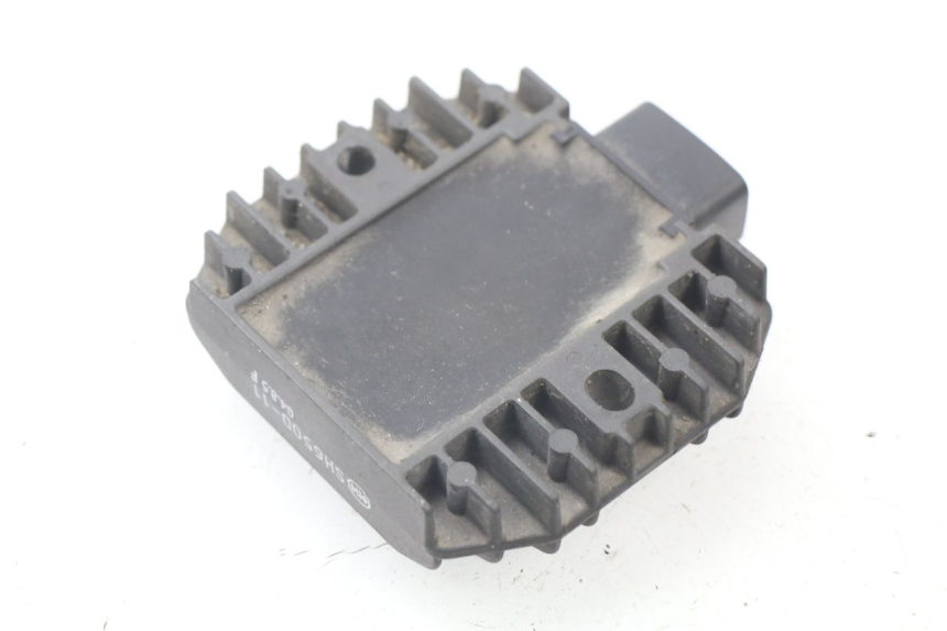 photo de REGLER LICHTMASCHINE YAMAHA XMAX X-MAX ABS 125 (2014 - 2016) - Detailansicht des Bauteils