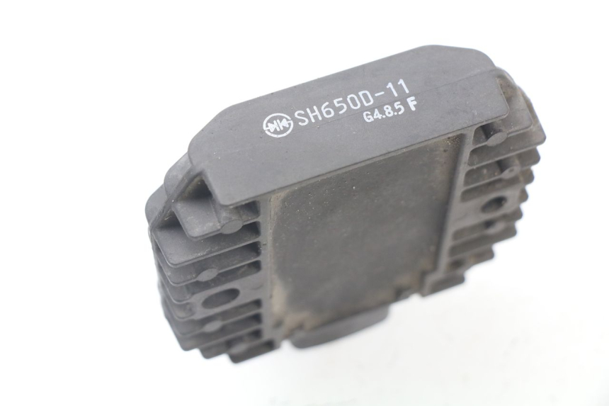 photo de REGLER LICHTMASCHINE YAMAHA XMAX X-MAX ABS 125 (2014 - 2016) - Technische Nahaufnahme