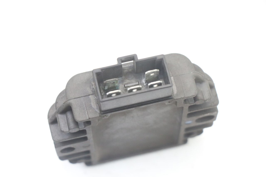 photo de REGLER LICHTMASCHINE YAMAHA X-MAX XMAX ABS 250 (2010 - 2012) - Zoom auf Gebrauchszustand