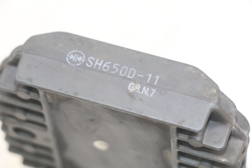 photo de SPANNUNGSREGLER YAMAHA X-MAX XMAX 250 (2006 - 2009) - Alternative Perspektive