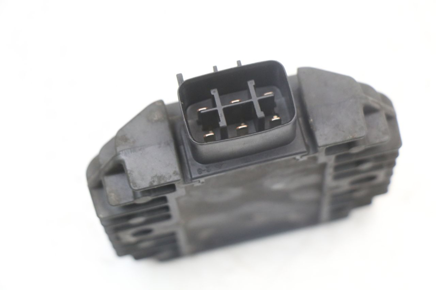 photo de SPANNUNGSREGLER YAMAHA X-MAX XMAX 250 (2006 - 2009) - Zoom auf Gebrauchszustand