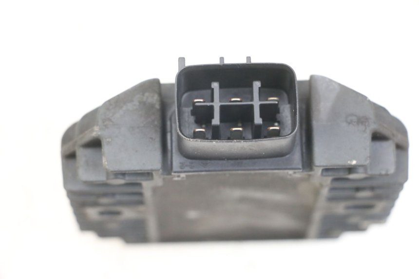 photo de LICHTMASCHINENREGLER YAMAHA XMAX X-MAX 125 (2006 - 2009) - Detailansicht des Bauteils