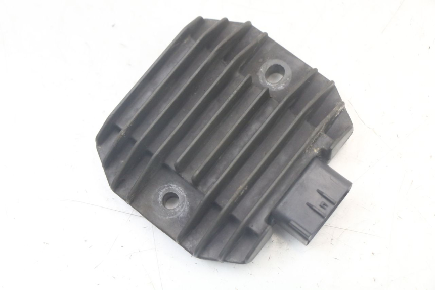 photo de LICHTMASCHINENREGLER YAMAHA XMAX X-MAX 125 (2006 - 2009) - Detailansicht des Bauteils