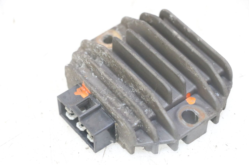 photo de LADEREGLER YAMAHA X-MAX XMAX 125 (2010 - 2013) - Alternative Perspektive