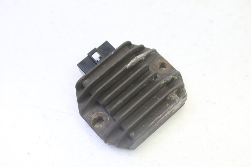 photo de LADEREGLER YAMAHA X-MAX XMAX 125 (2010 - 2013) - Detailansicht des Bauteils