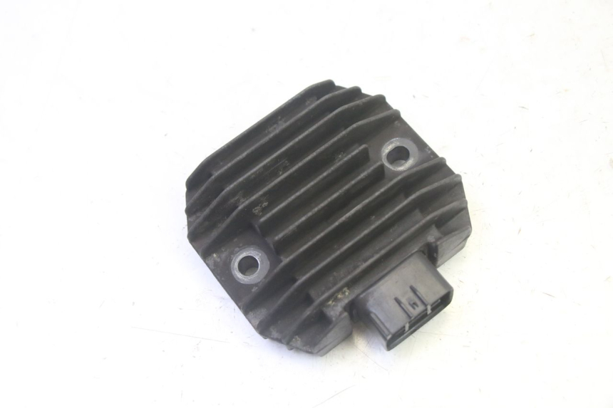 photo de SPANNUNGSREGLER YAMAHA X-MAX XMAX 250 (2006 - 2009) - Hauptansicht